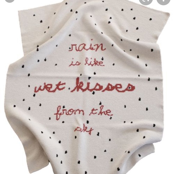 ISO Fin and Vince blankets - Picture 3 of 4